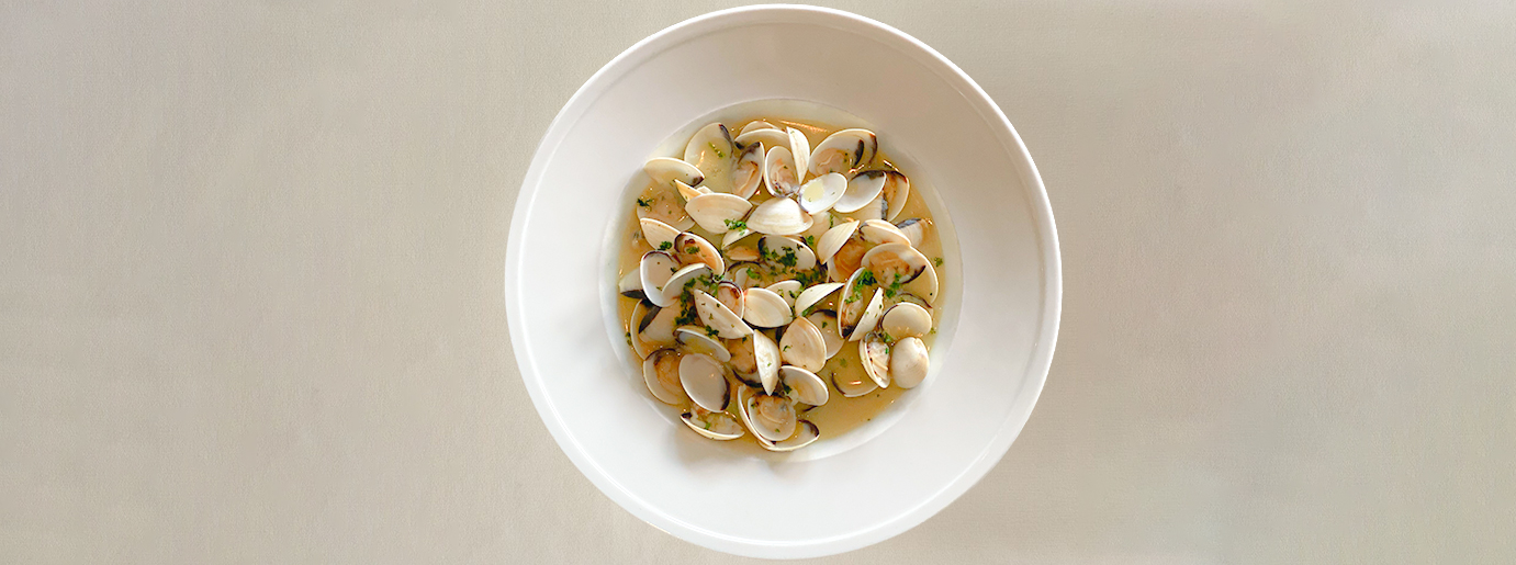 Clams in Wine Sauce